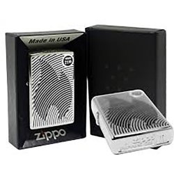 Encendedor Zippo Texture Illusion Flame 29429  Brushed Chrome - Plateado