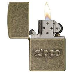 Encendedor Zippo texture Stamped Antique Brass Logo 28994 - Dorado