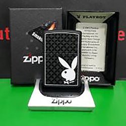 Encendedor Zippo Stamp Play Boy  29578 - Negro Mate