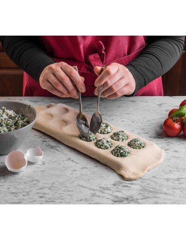 Fantes Jumbo Ravioli Maker, Makes 10-Jumbo Raviolis !!