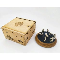 Pesebre de Lujo Dorado una Joya de Navidad 8 figuras con Baño en Oro