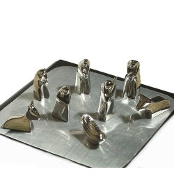 Pesebre de Lujo Dorado una Joya de Navidad 8 figuras con Baño en Oro