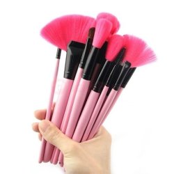 Set de 24 brochas y pinceles para maquillaje profesional