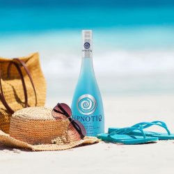 ⭐  Hpnotiq 750 ML Licor de Vodka y Cognac con zumo de fruta